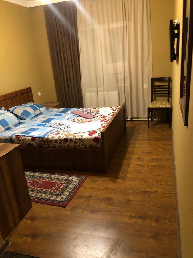 Hotel Nikea Paradiso Koetaisi Buitenkant foto