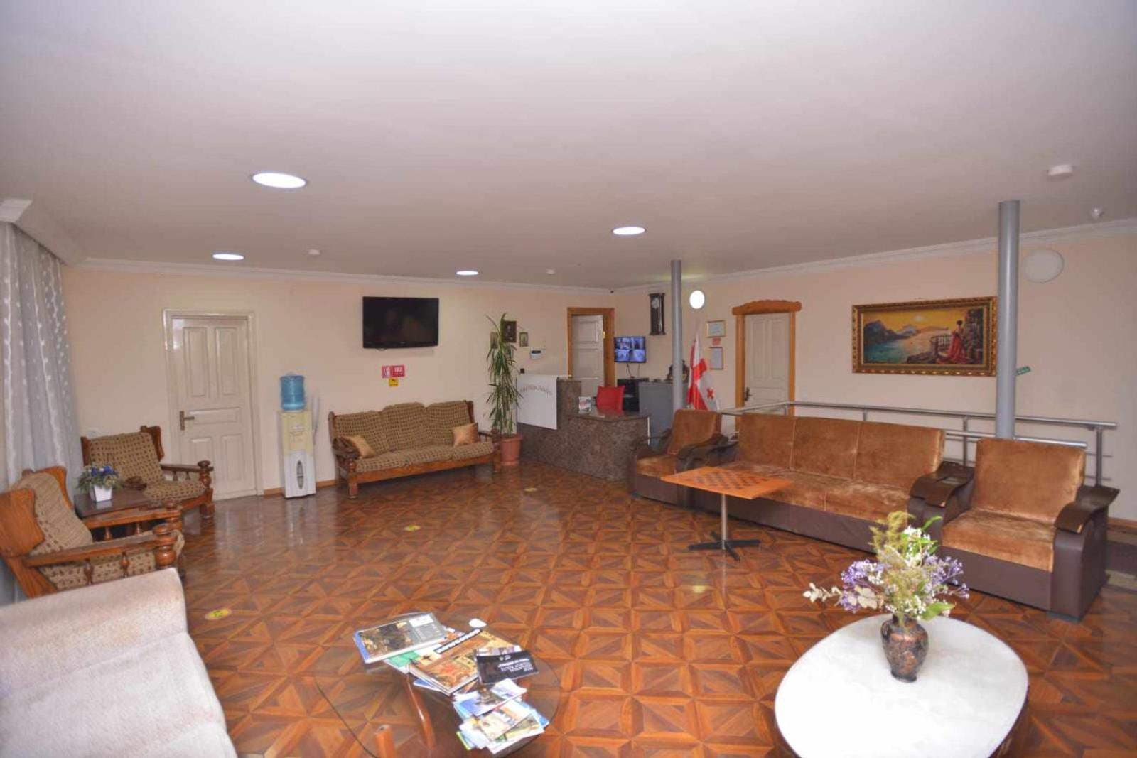 Hotel Nikea Paradiso Koetaisi Buitenkant foto