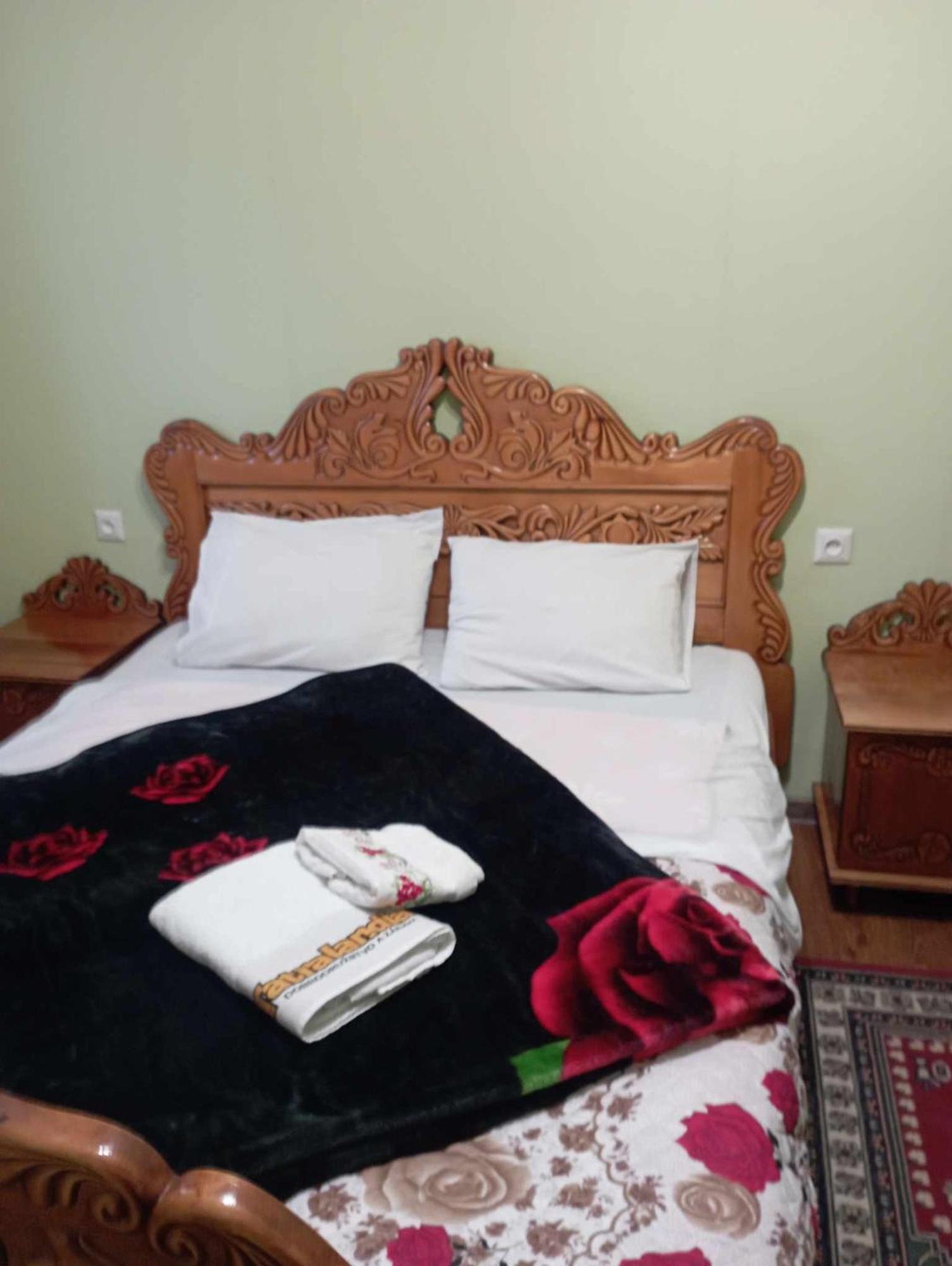 Hotel Nikea Paradiso Koetaisi Buitenkant foto